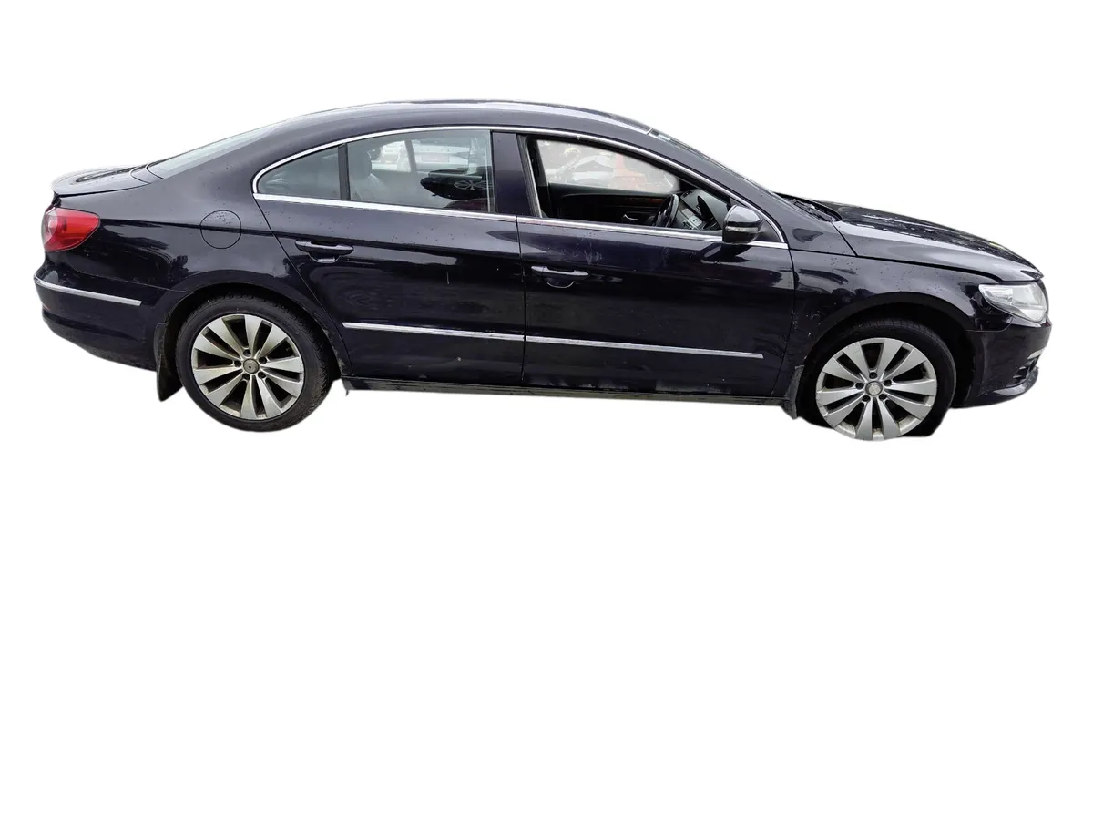 2010 VOLKSWAGEN PASSAT CC For Breaking/Dismantling - Image 2