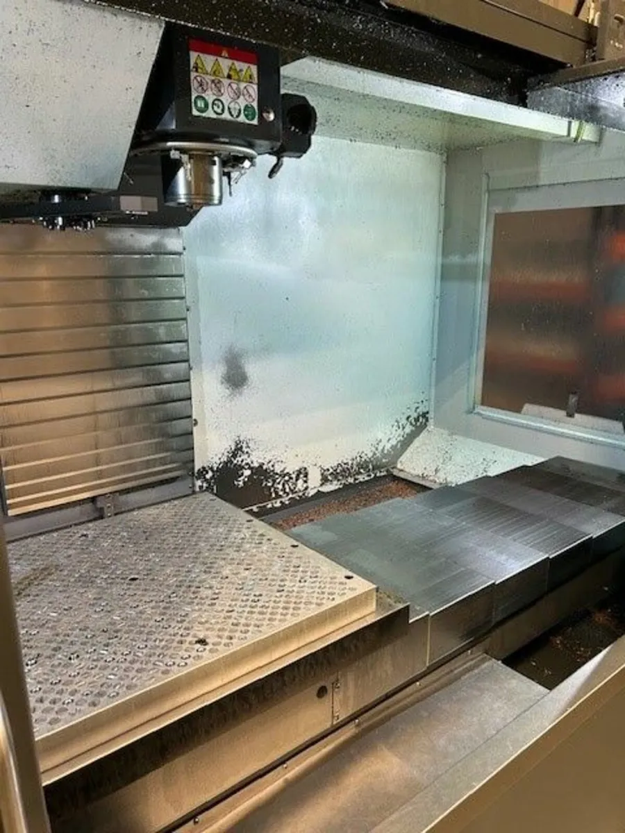 HAAS VF5 SS VERTICAL MACHINING CENTRE - Image 4