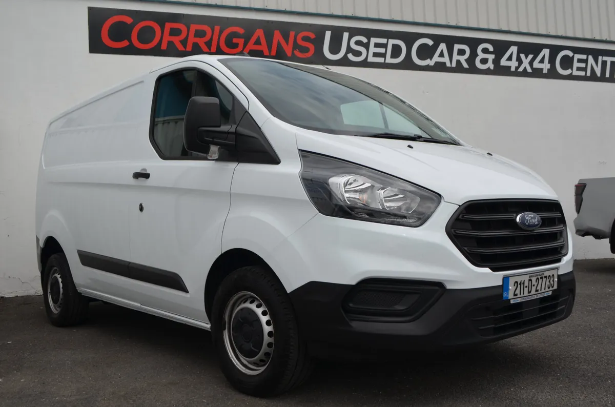 ONE OWNER  CUSTOM 280 SWB -PRICE EXCLUDES VAT - Image 1