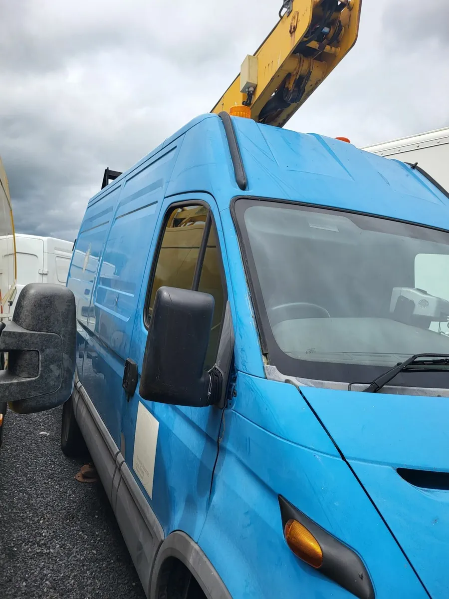 CHEERY PICKER IVECO DAILY LOW KILOMETERS - Image 2