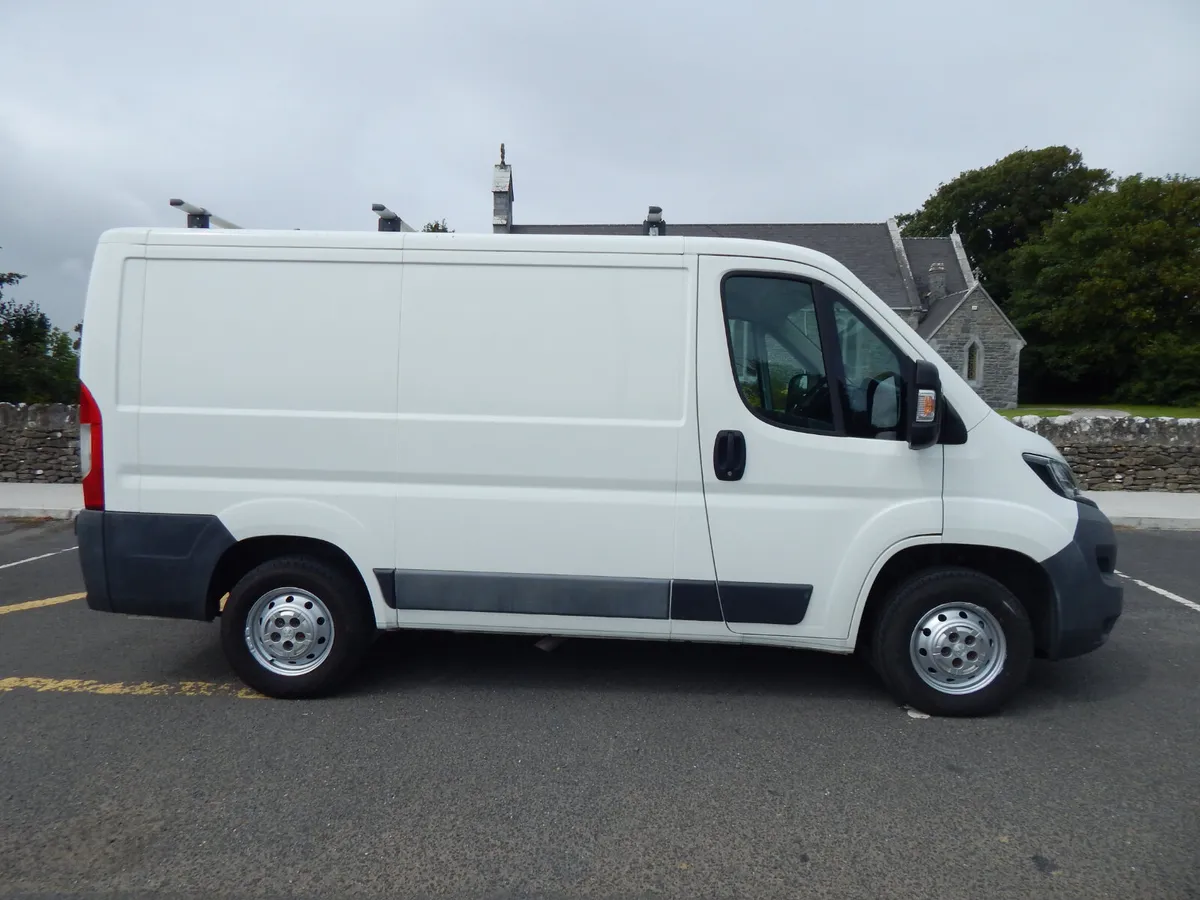 2015 Peugeot Boxer CVRT 02/26 Vat inv - Image 2