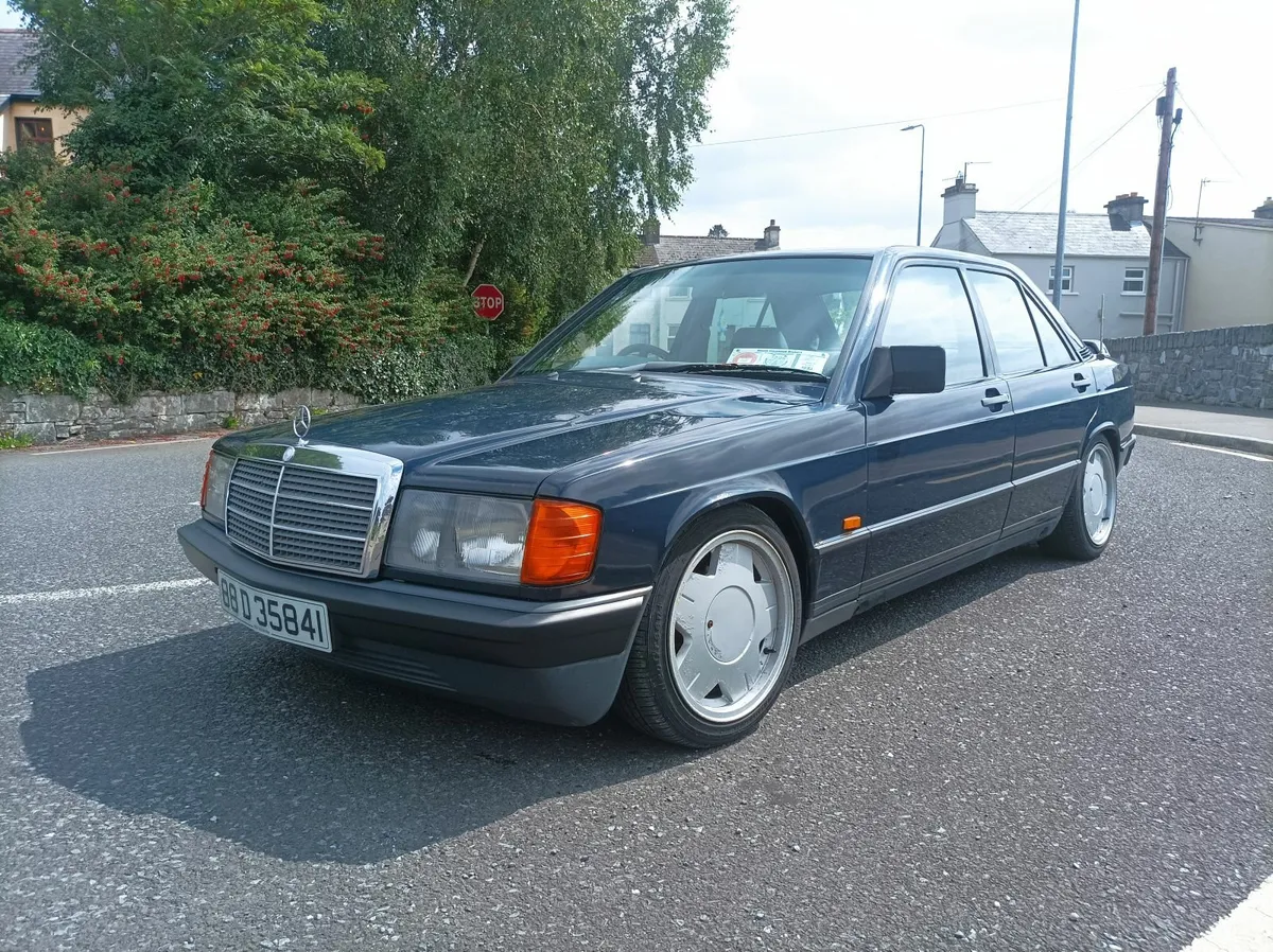 Mercedes-Benz 190D - Image 3