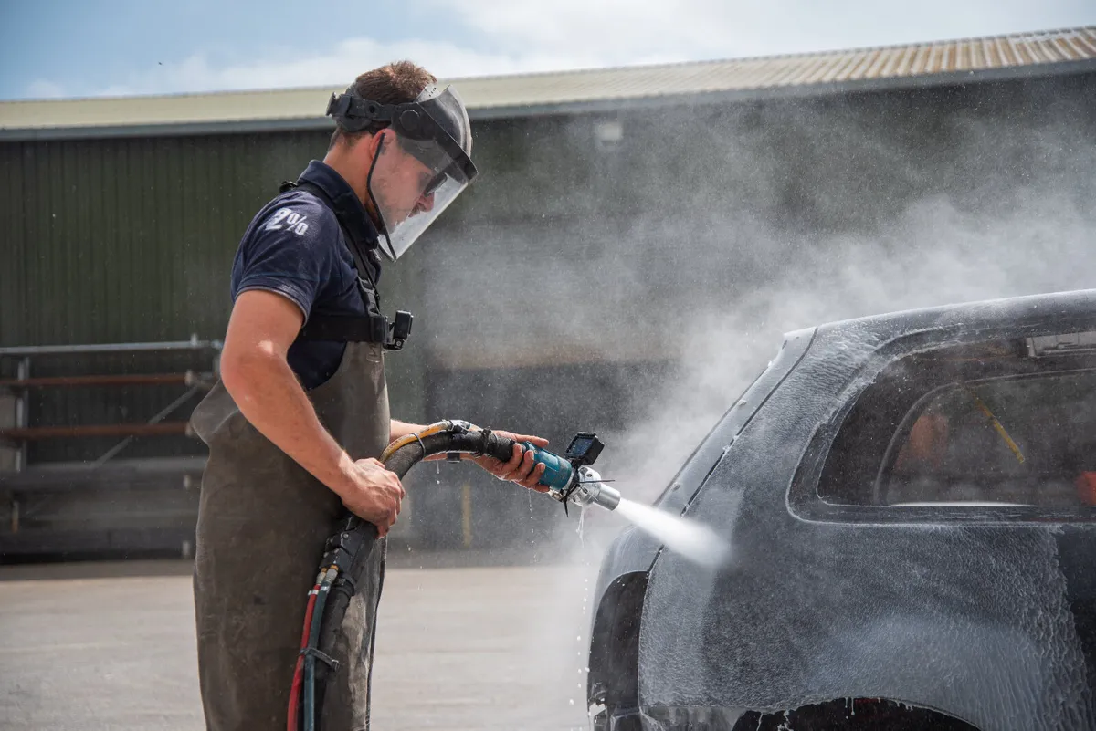 Applied Aquablaster Xtreme 100 Blasting Machine - Image 1