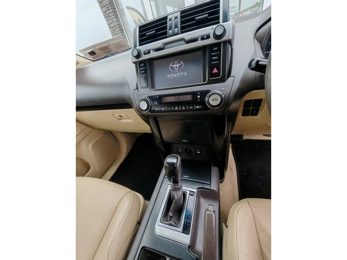 Toyota Land Cruiser COM LC LWB BUSINESS TT TTG 4DR - Image 4