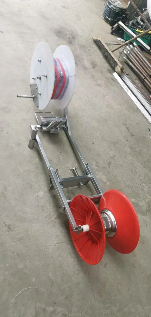 Mackerel hand gurdy - Image 1