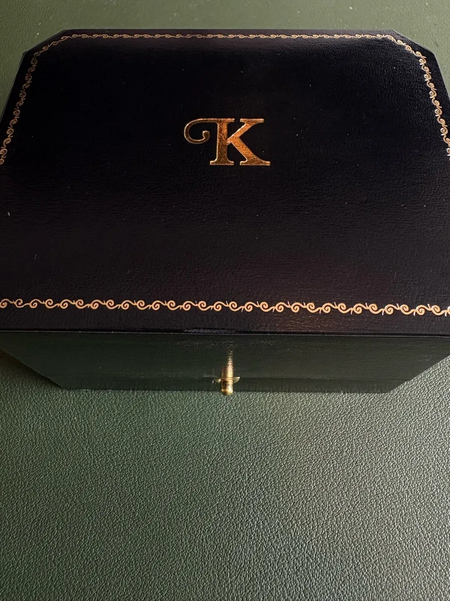 Rose 9ct Gold Bangle - Image 2