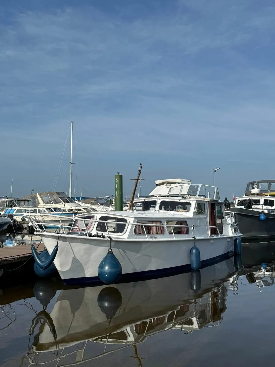 32 foot Dutch Steel Boat for Sale - Image 3
