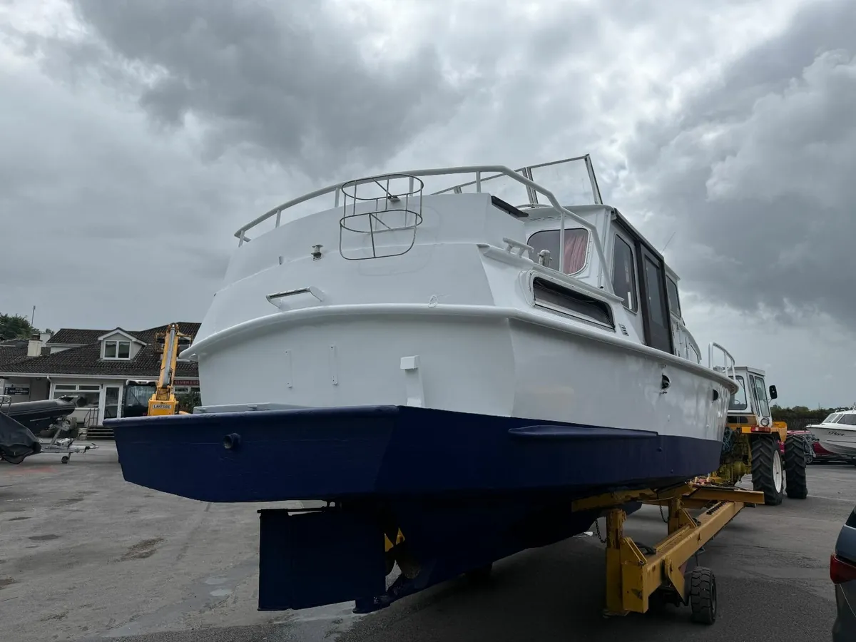 32 foot Dutch Steel Boat for Sale - Image 2