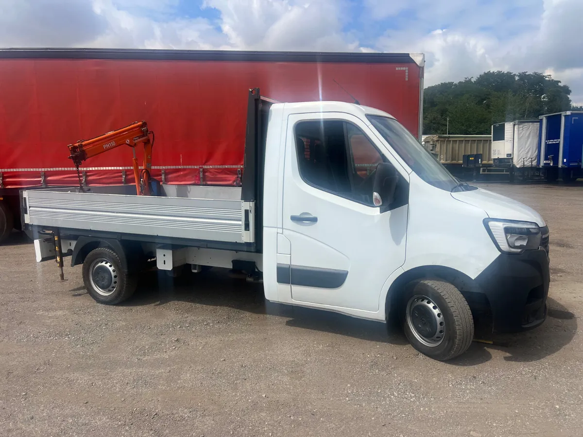 Renault Master 2021 11F crane PH110 crane - Image 2