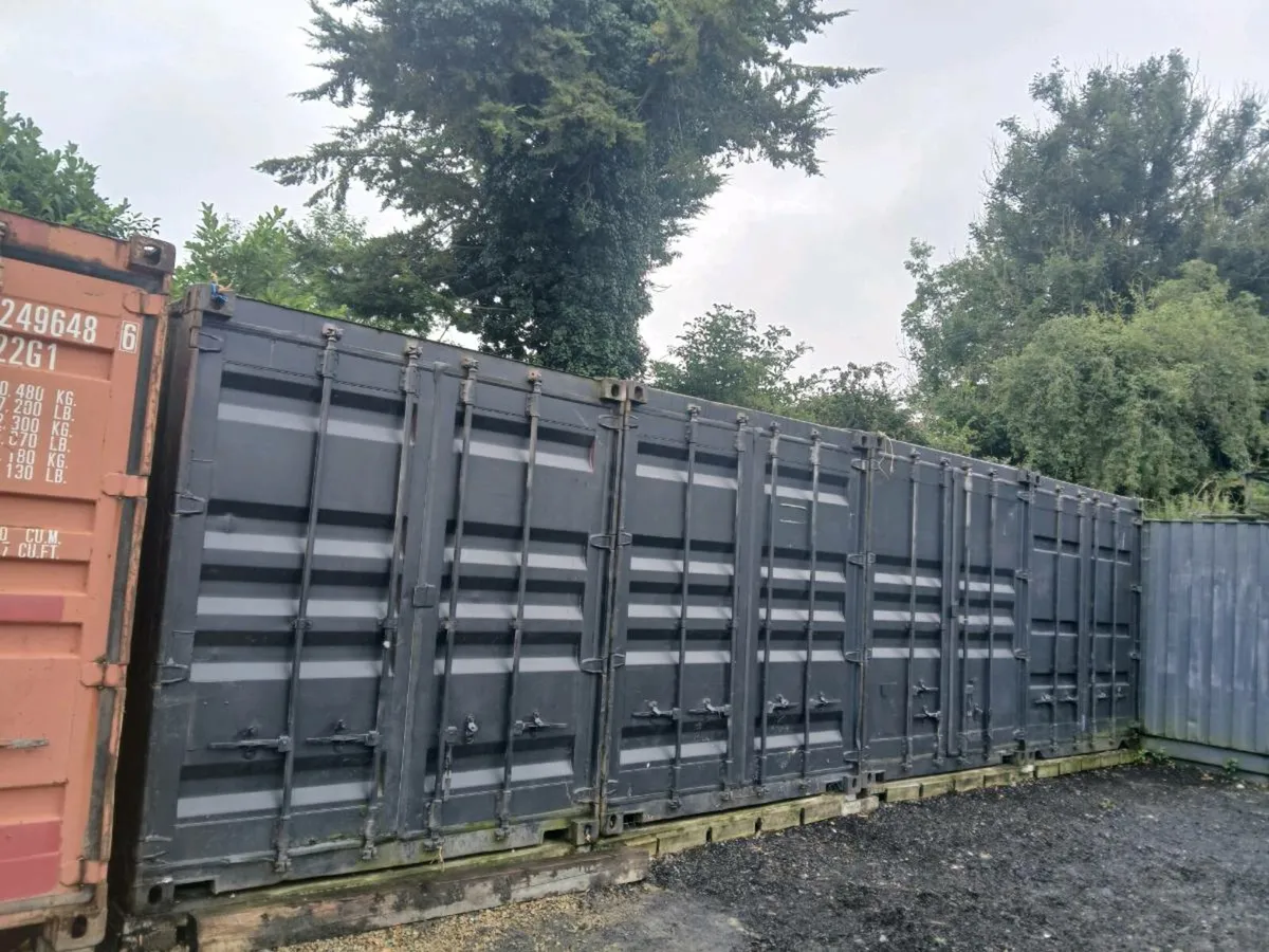 Container storage  (self storage units) - Image 1