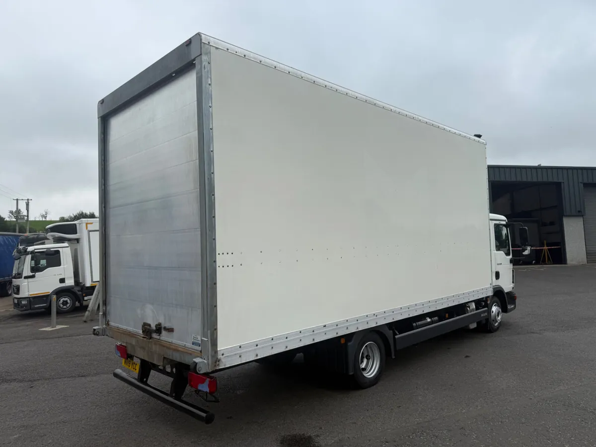 MAN TGL 8.160 Rear Air Suspension - Image 3