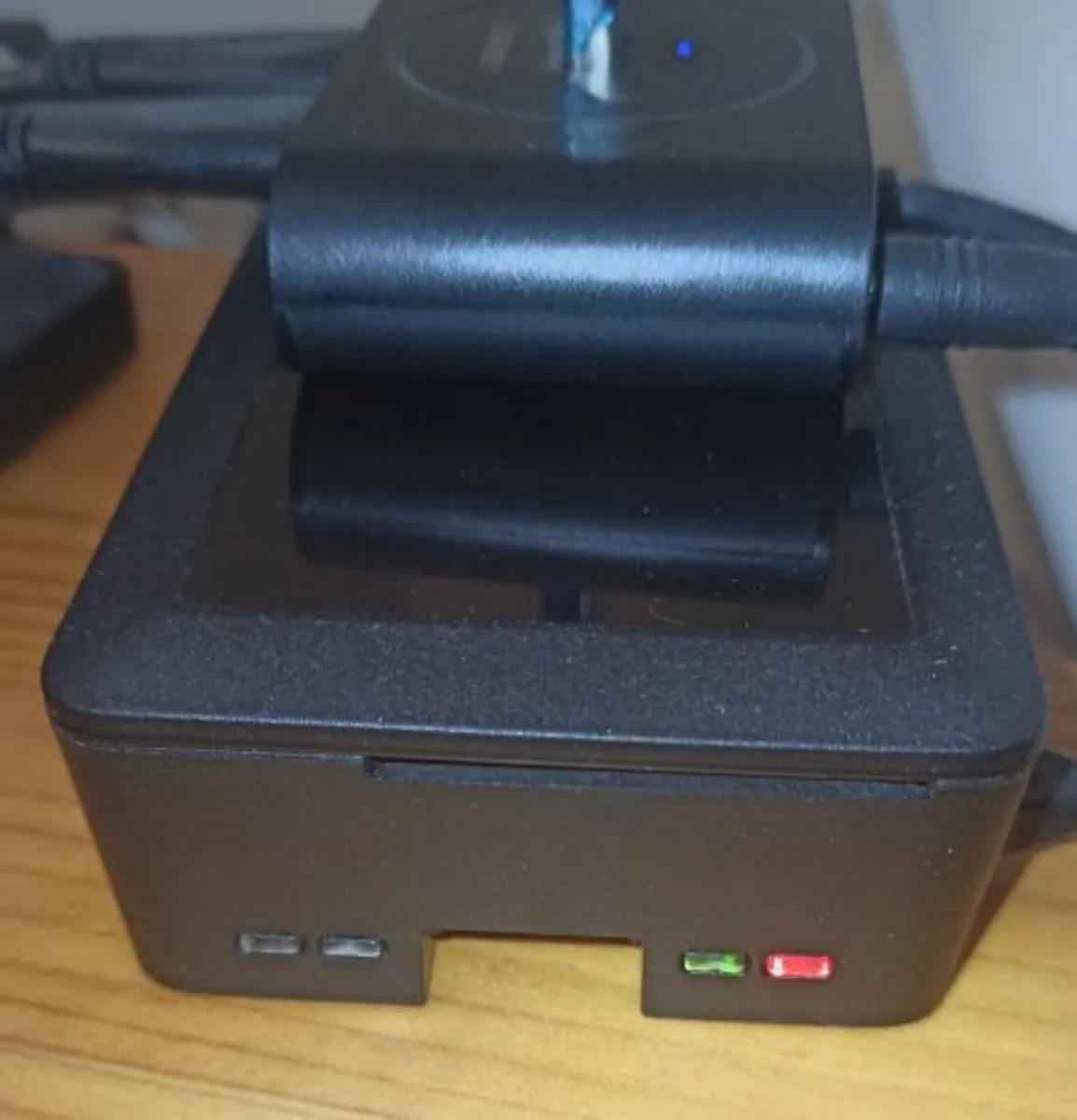 Raspberry Pi 3 + case + power supply. - Image 1