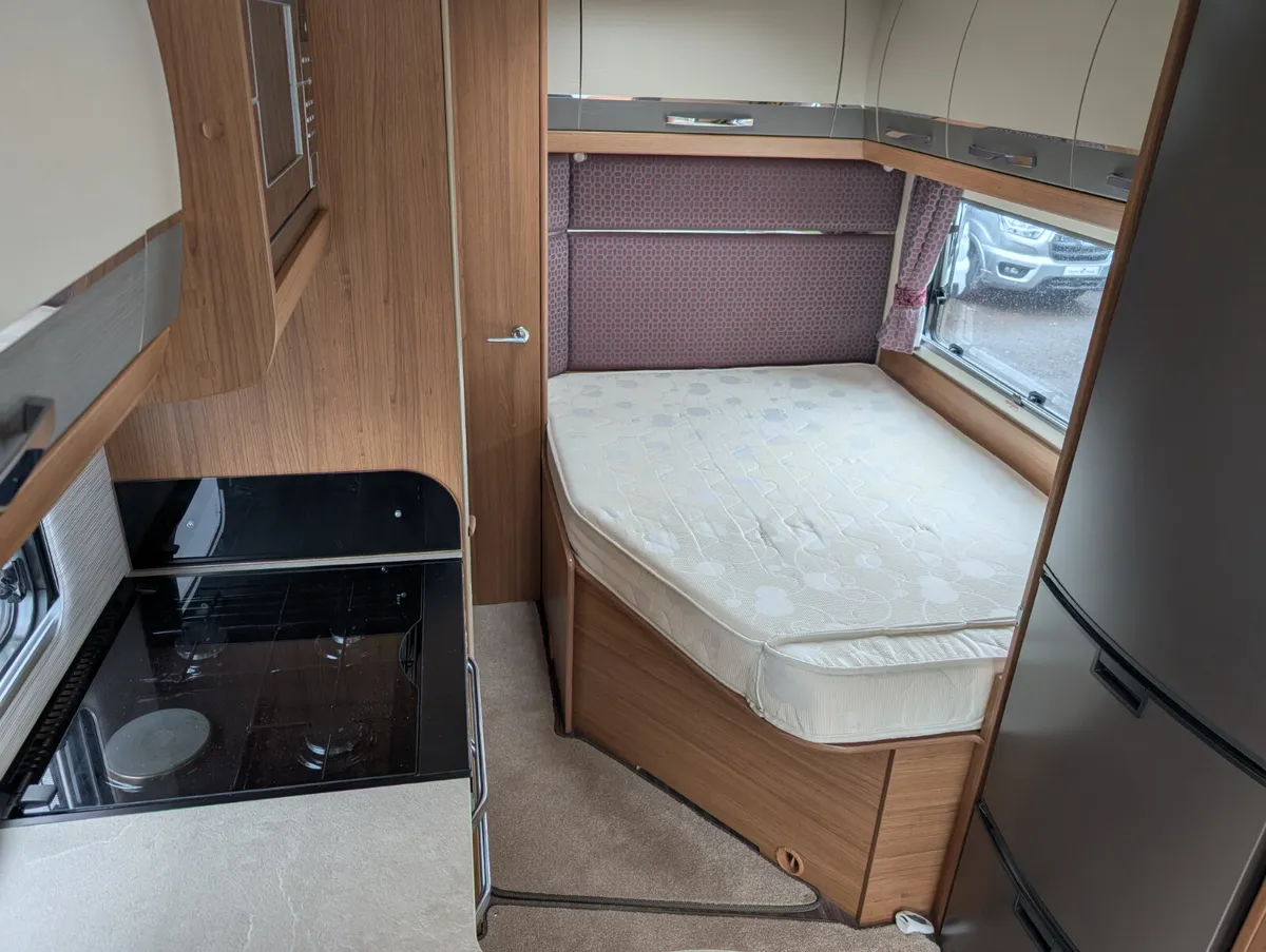Luxury Fixed Bed Motorhome **NI Registered** - Image 4