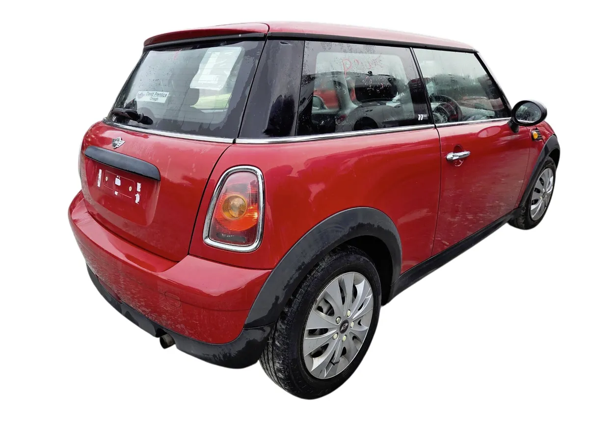 2010 MINI ONE For Breaking/Dismantling - Image 3