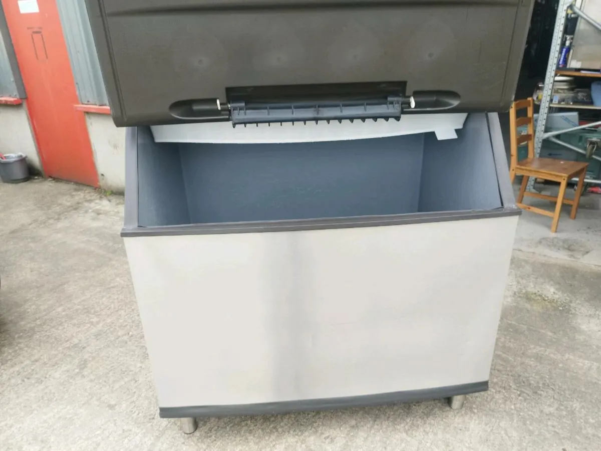 Manitowoc ice maker - Image 4