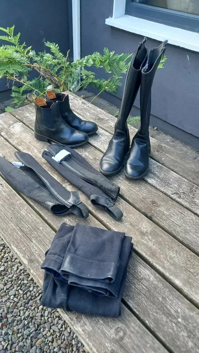 Can sell separately.(10 - 12 yrs) riding gear. - Image 1