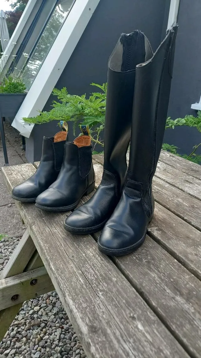 Can sell separately.(10 - 12 yrs) riding gear. - Image 2