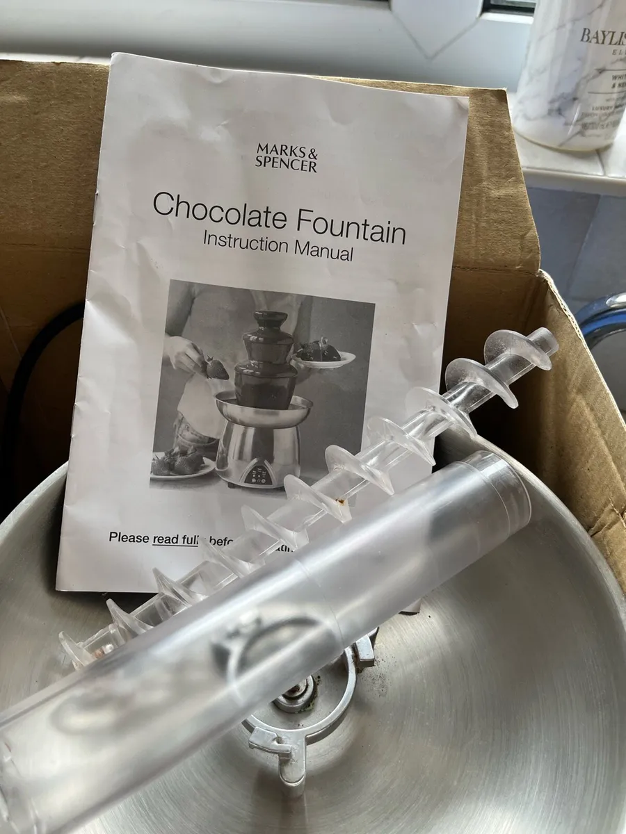 Chocolate fountain - Image 2
