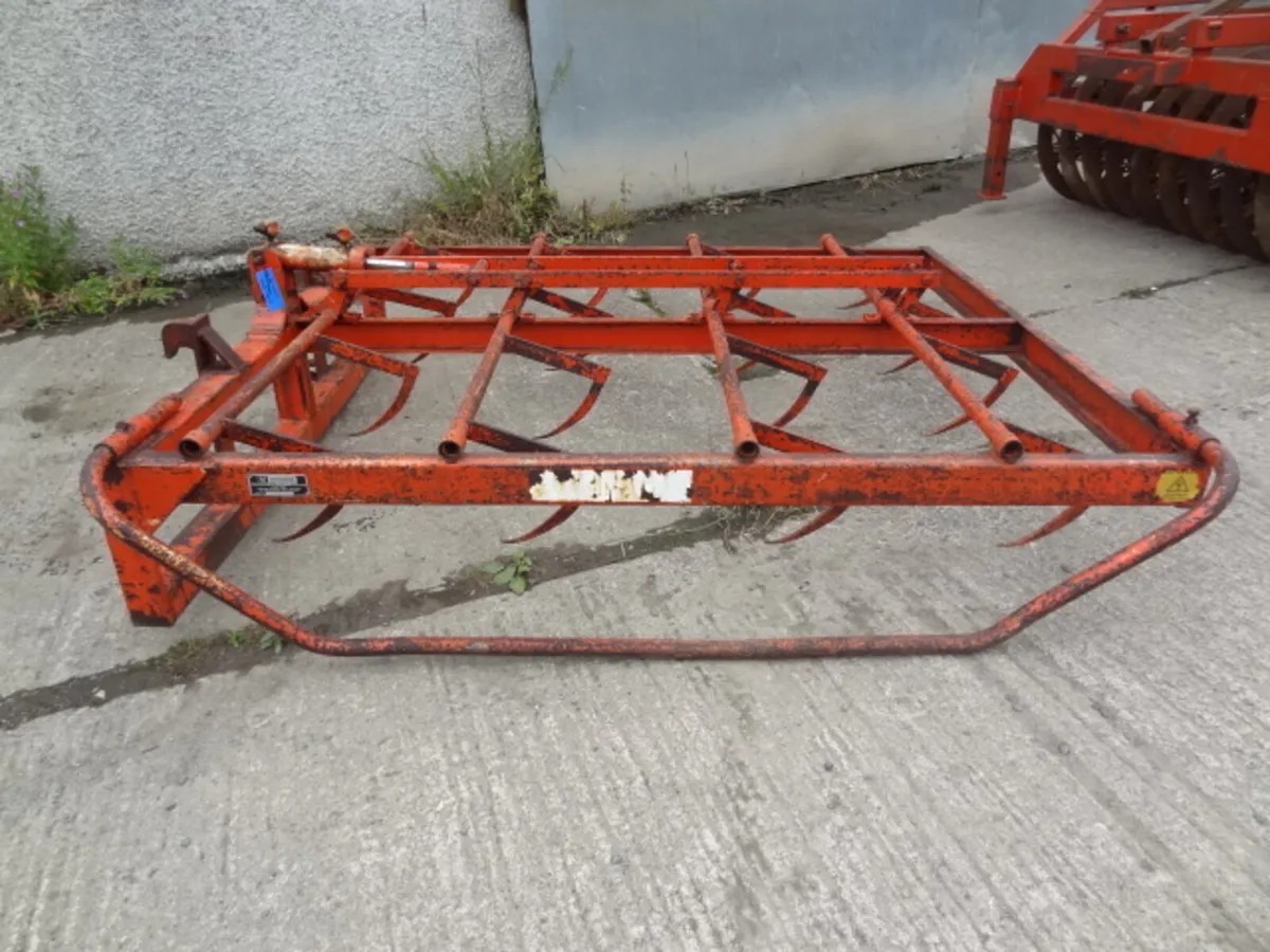 Browns Flat 8 Bale Grab - Image 2