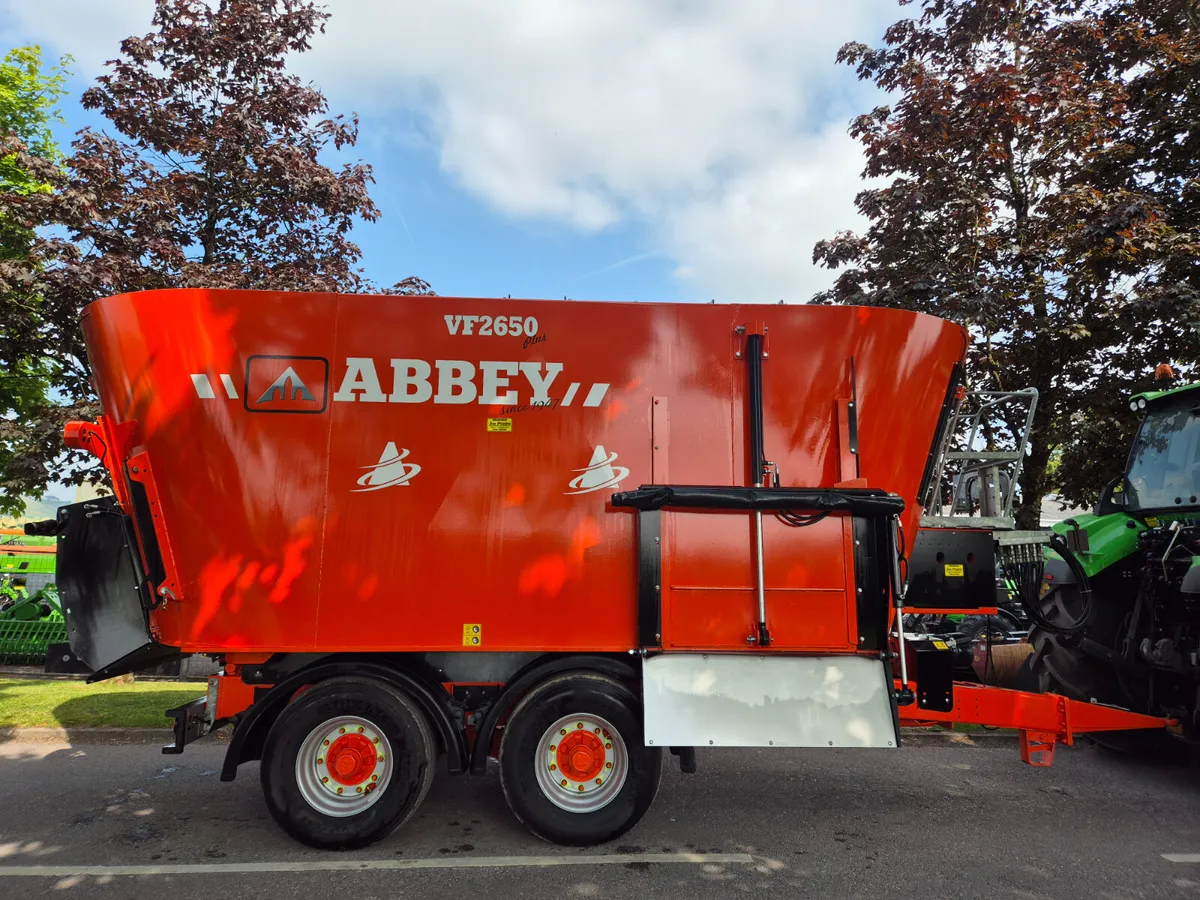 Abbey VF2650 diet feeder - Image 1