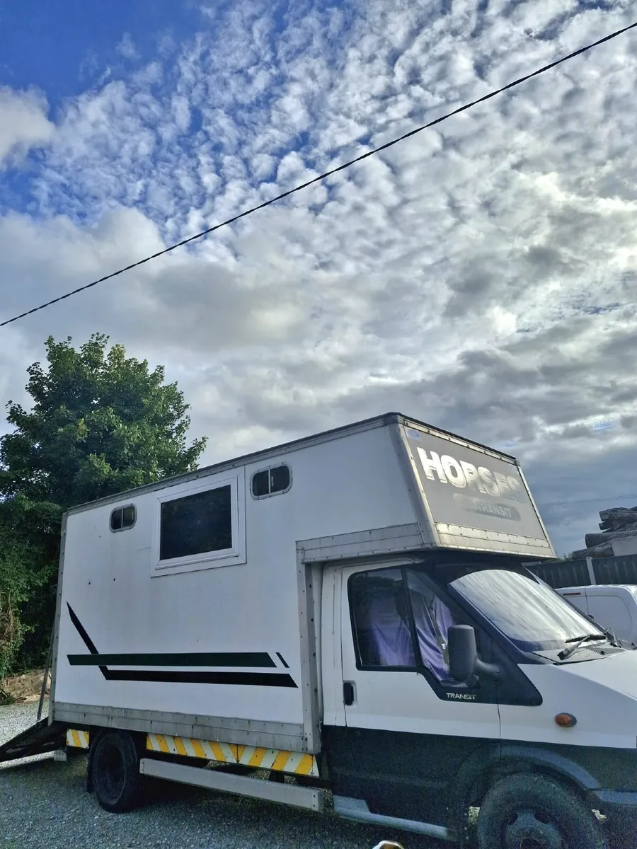Horse lorry - Image 3