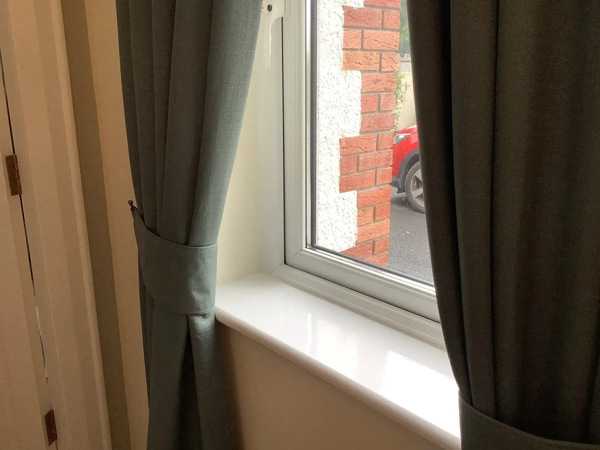 Laura Ashley Curtains - Image 3