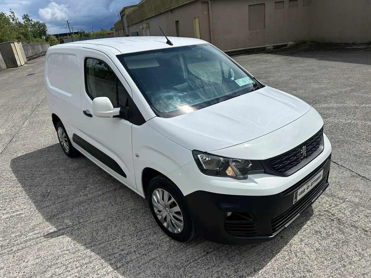 192 Peugeot Partner 1.5 DOE 6/26 - Image 1