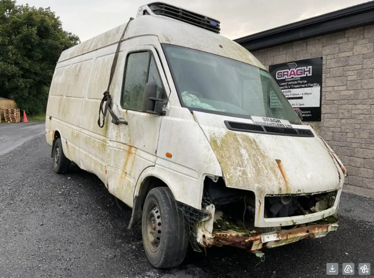 2002 VOLKSWAGEN LT Lwb - Image 4