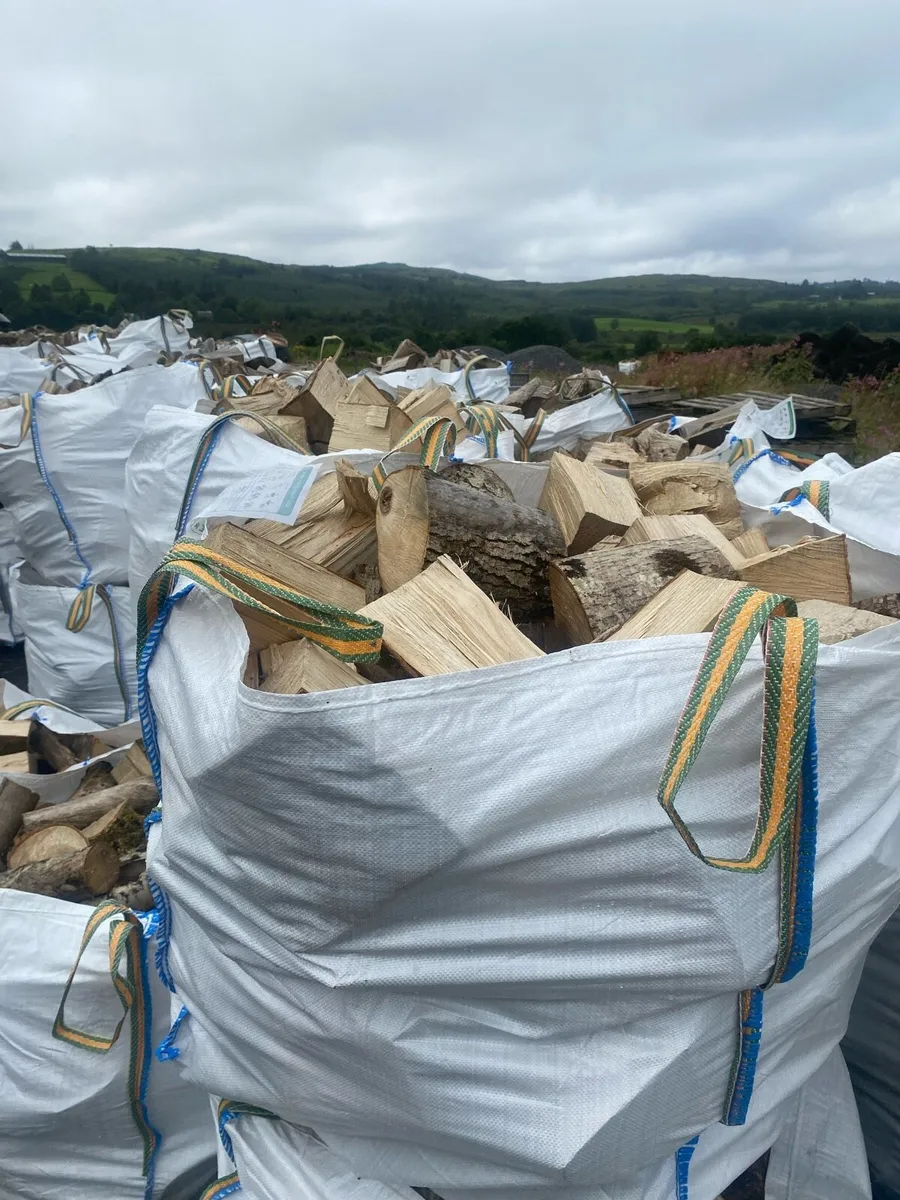 Hardwood sticks - Image 1