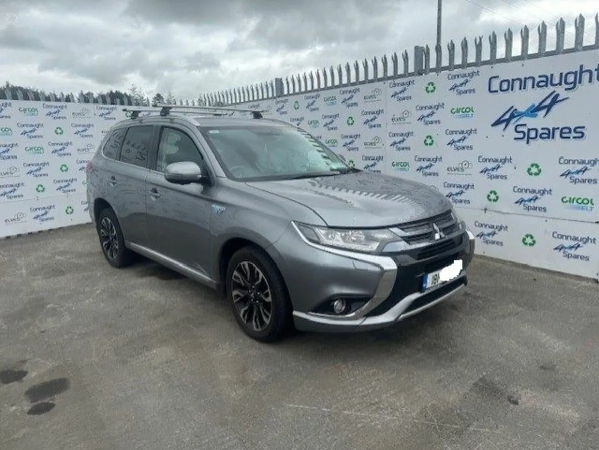 2018 MITSUBISHI OUTLANDER HYB JUST IN FOR BREAKING - Image 1
