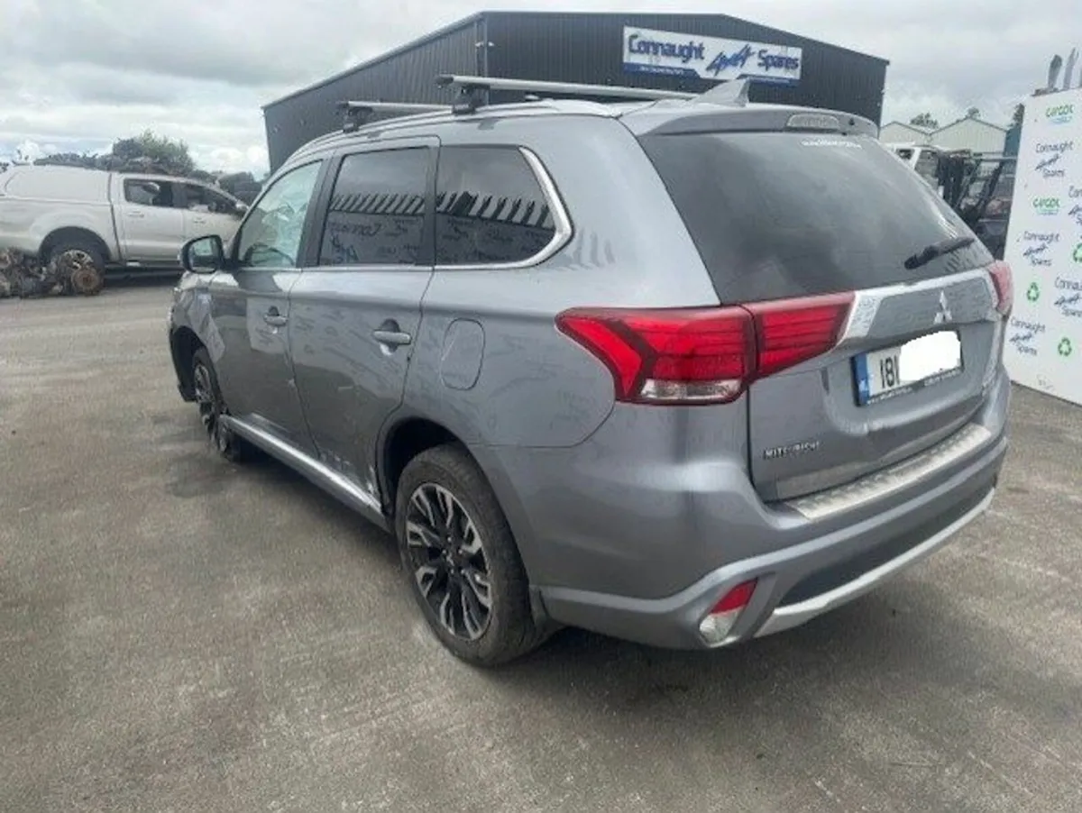 2018 MITSUBISHI OUTLANDER HYB JUST IN FOR BREAKING - Image 3