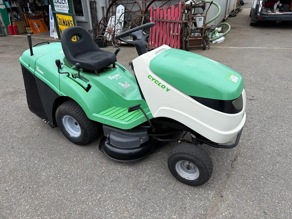 Ride on Lawnmower - Image 1