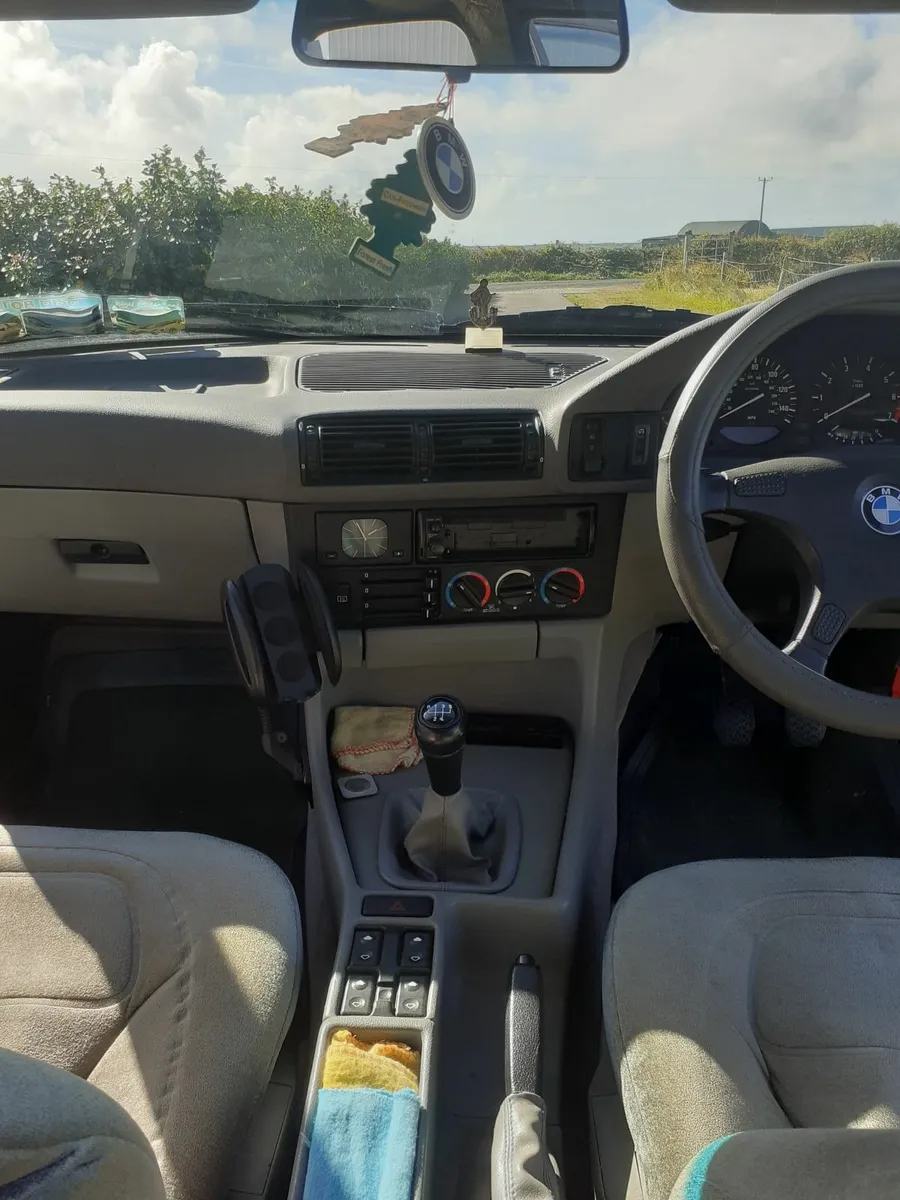 BMW 518i se 1992 - Image 3