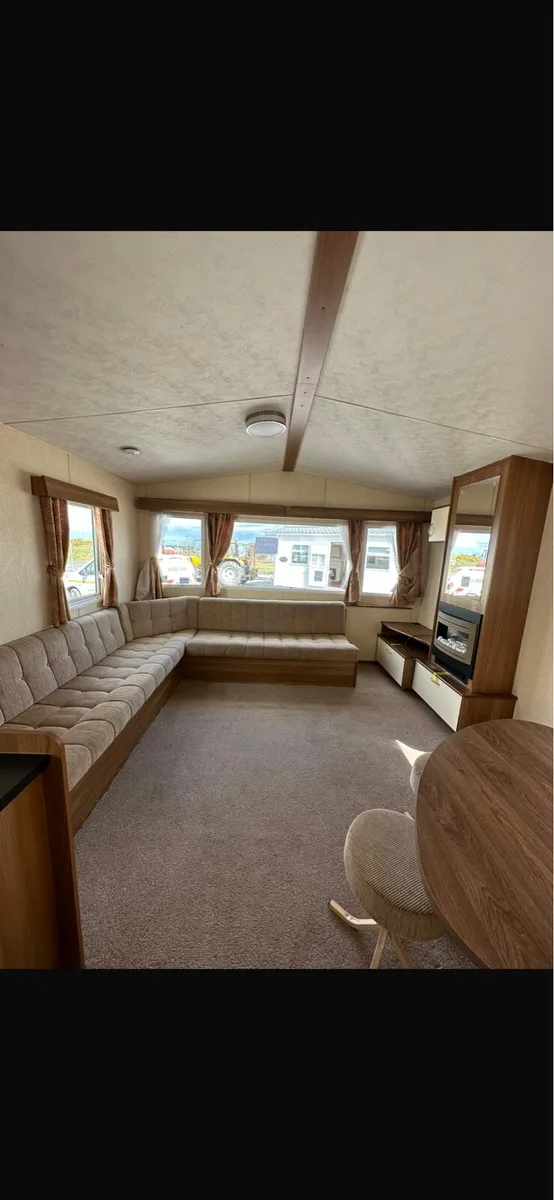 2012 Mobile Home 3 Bedroom 👌 - Image 2