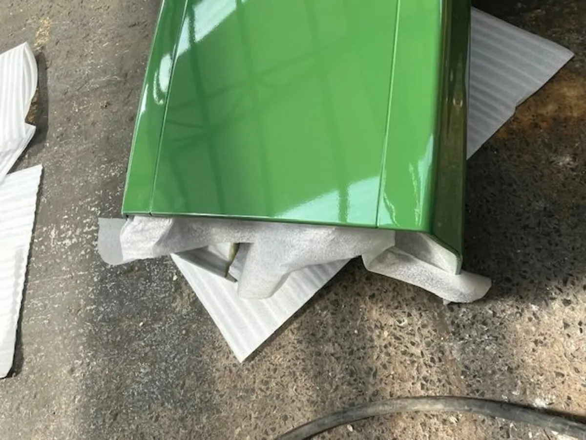 New Fendt Bonnet - Image 3