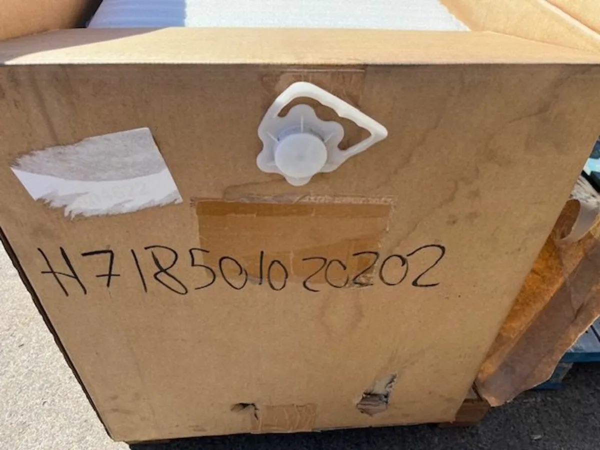 New Fendt Bonnet - Image 4