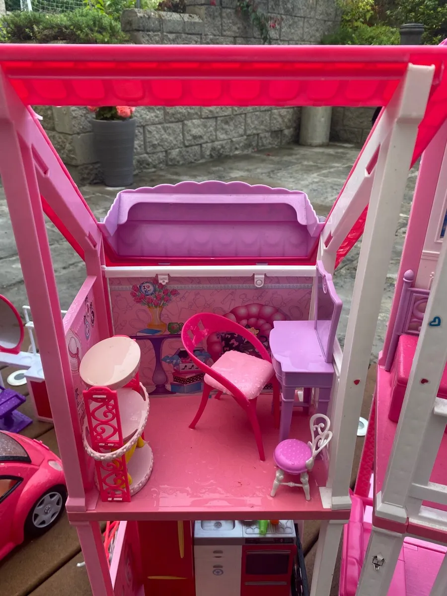 Barbie house - Image 2