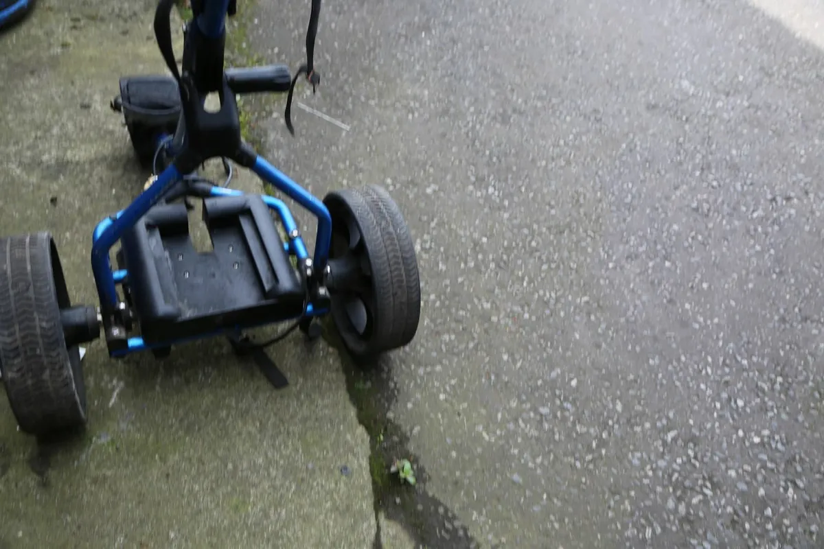golf trolley - Image 1
