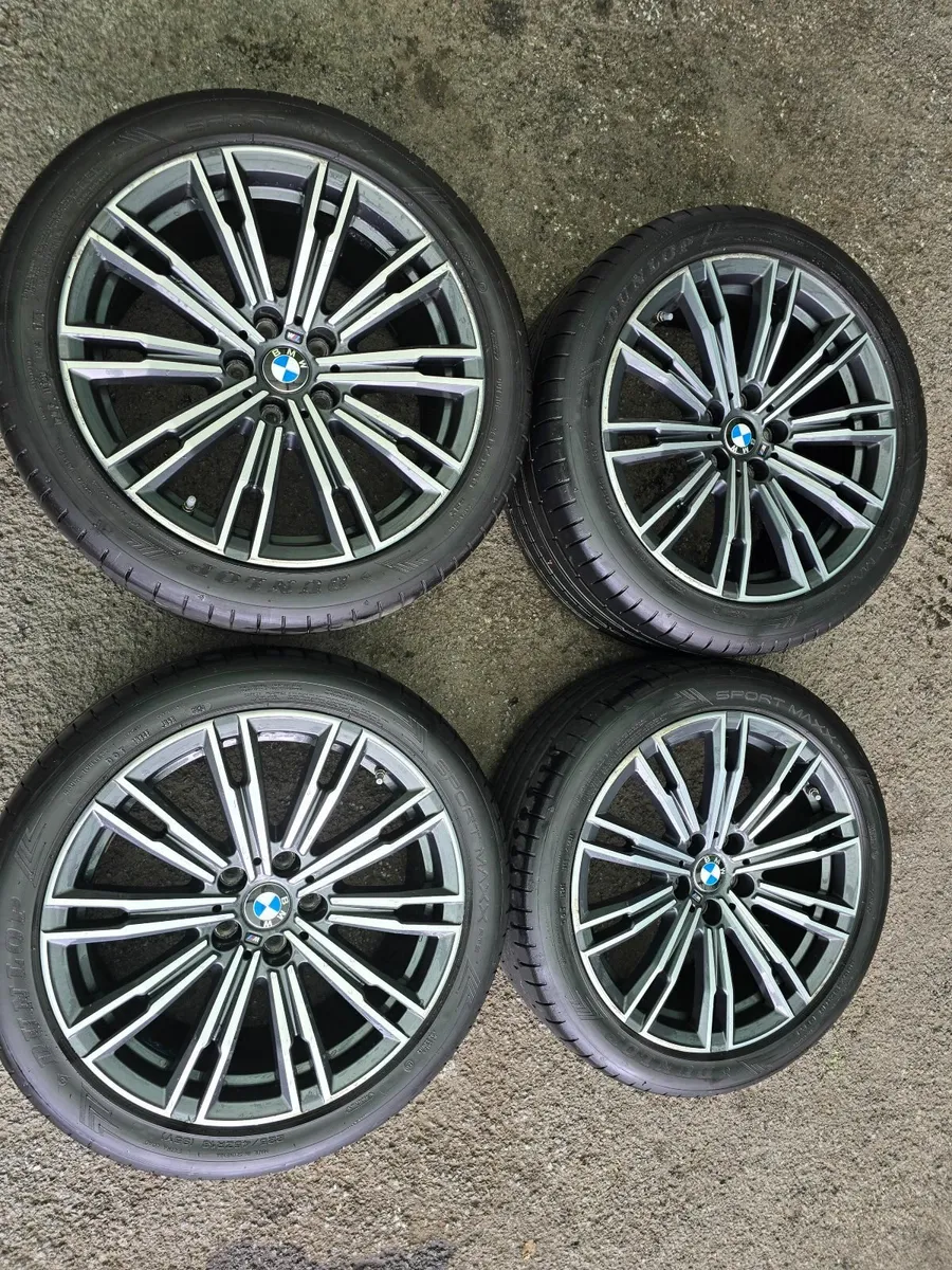 Original R18 Bmw 3 series R18 Alloys - Image 1