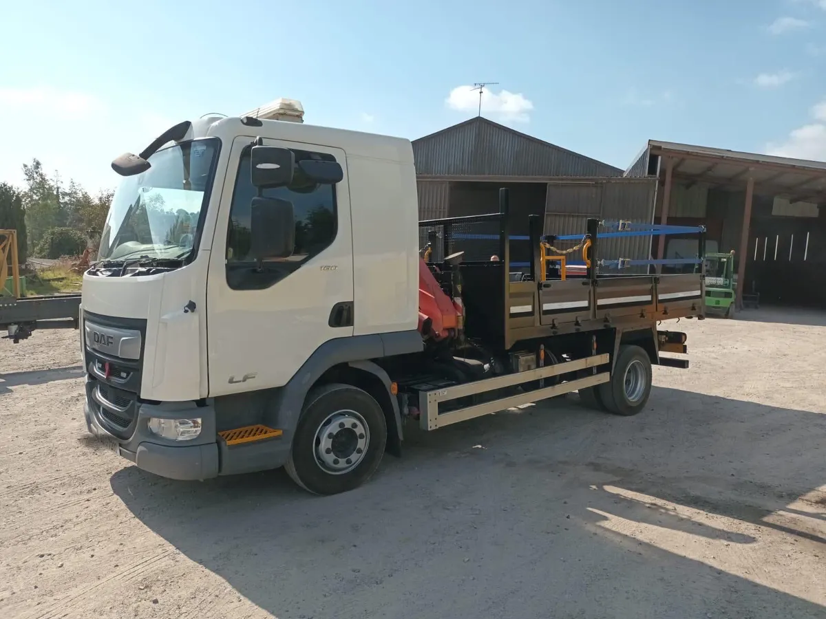 Daf 45/160 12 &10Ton tipper crane fassi f50 piped - Image 2