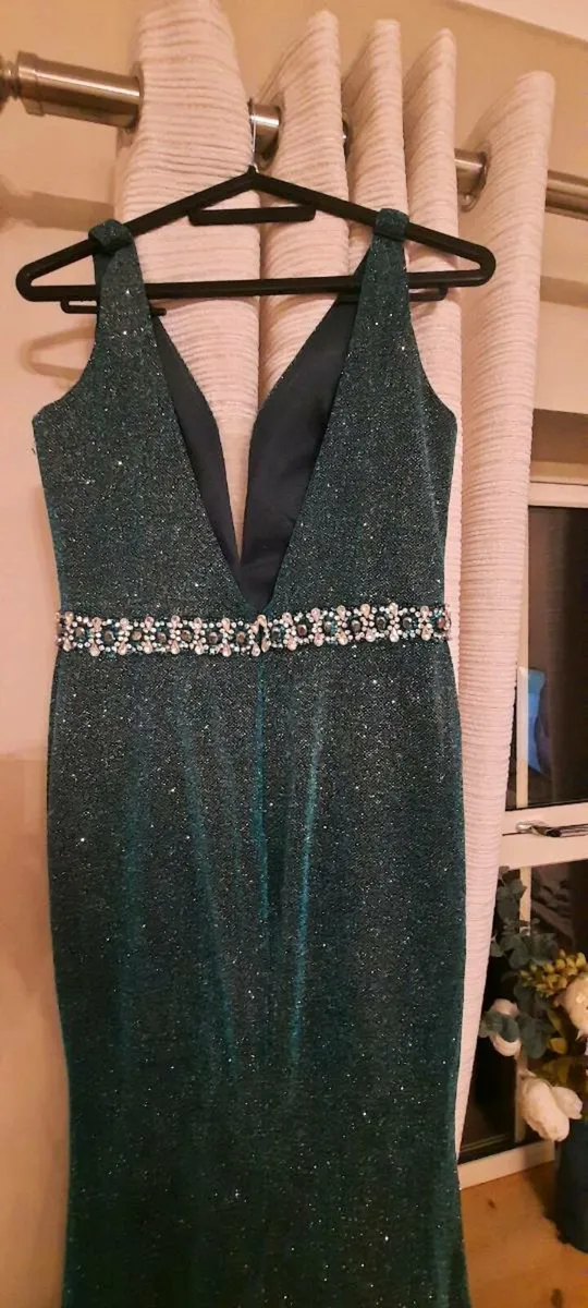 Debs dress or TY - Image 3