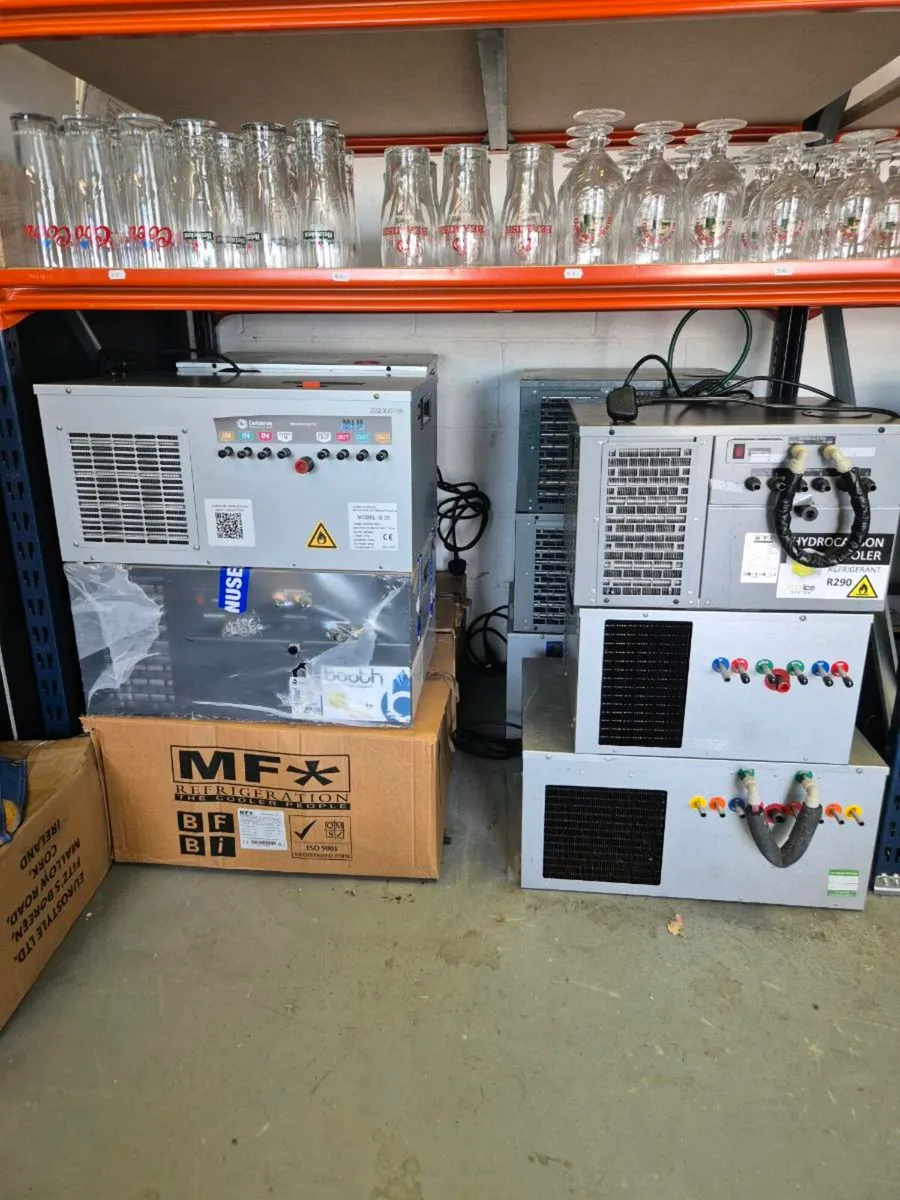 Full home bar setup and equipment - Image 1