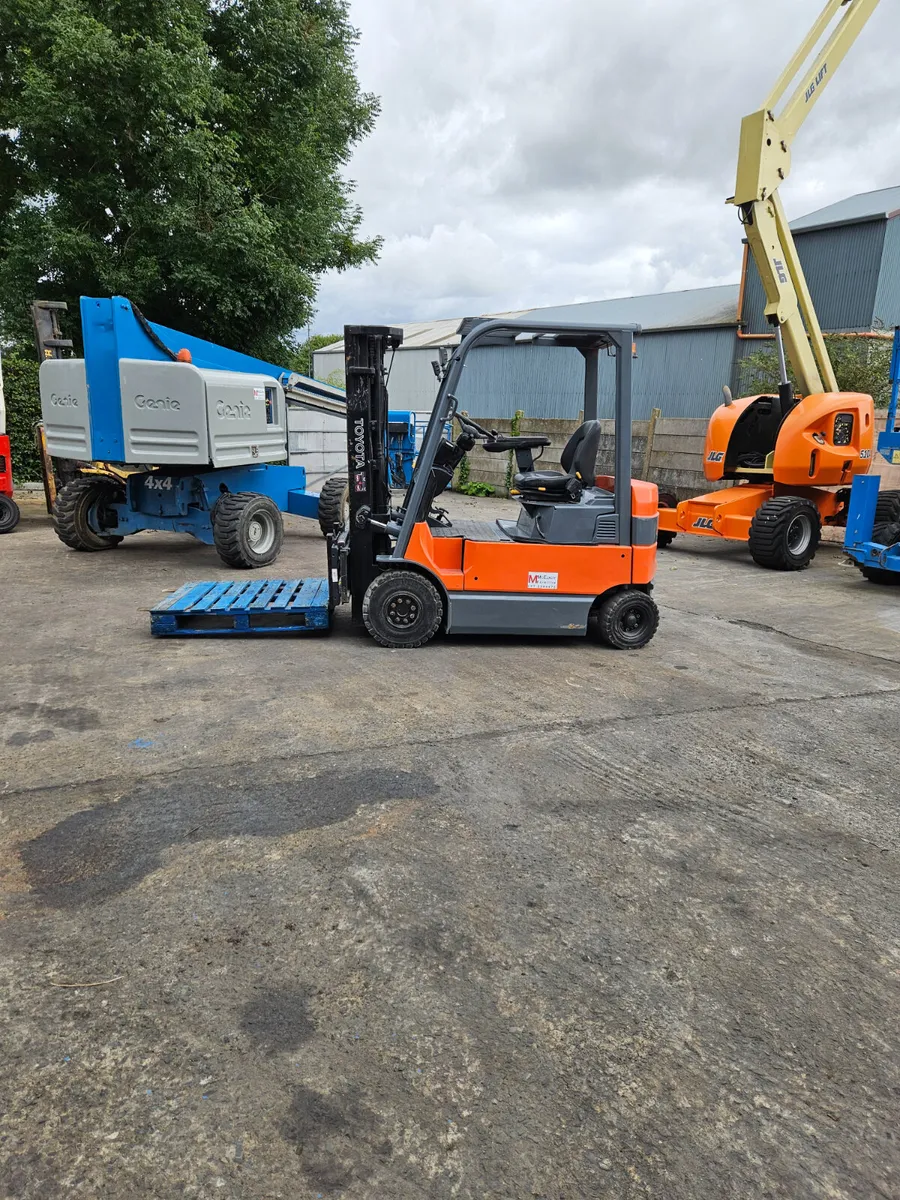 Electric Forklift - Image 1