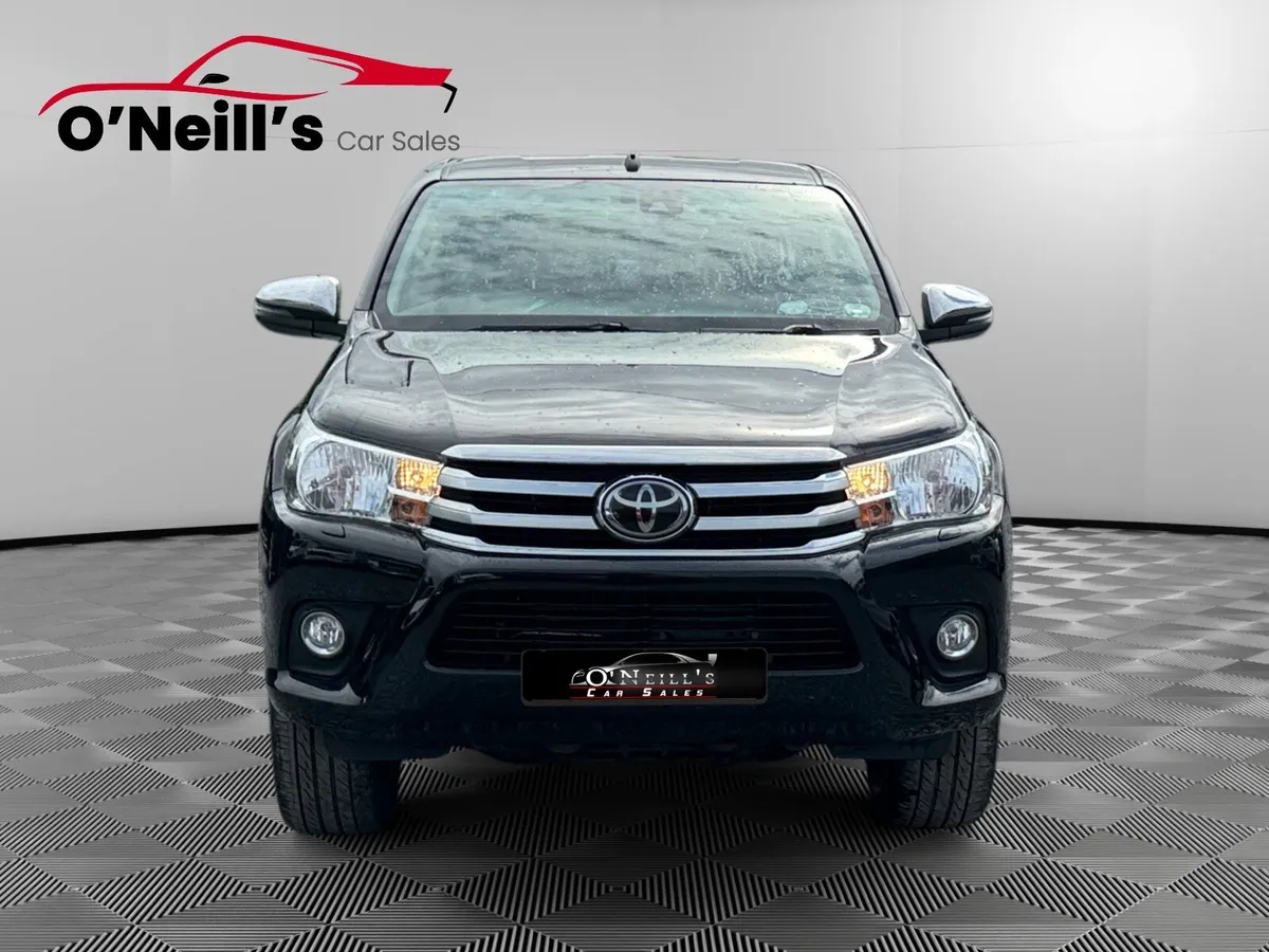 Toyota Hilux 2020 DOUBLE CAB SR5 4DR #224 - Image 4