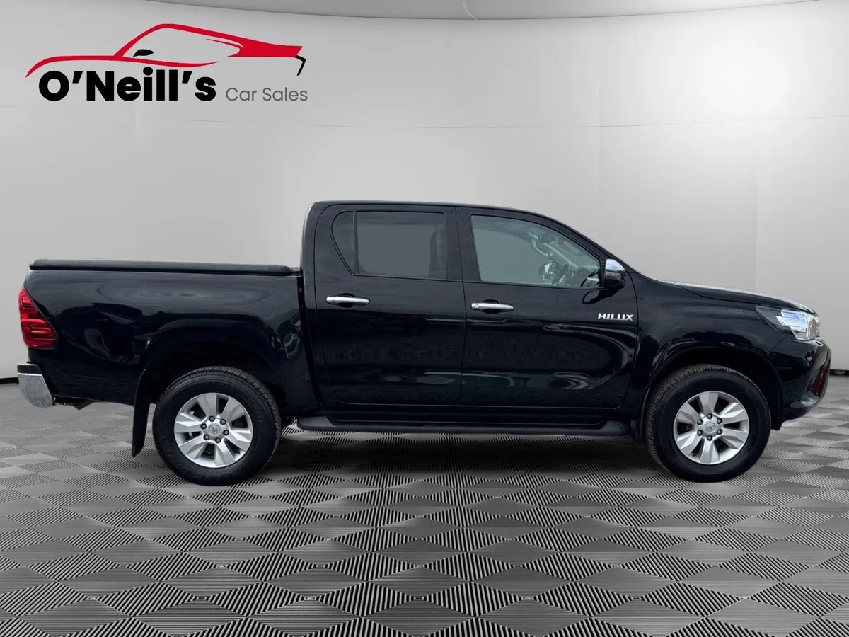 Toyota Hilux 2020 DOUBLE CAB SR5 4DR #224 - Image 2