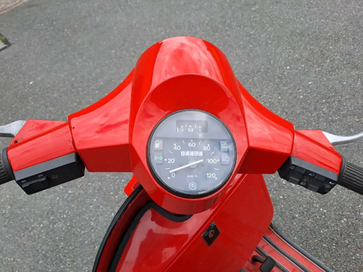 Vespa PX80 E Lusso - Image 3