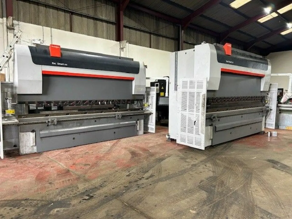 BYSTRONIC 225/4100 CNC PRESSBRAKE - Image 3
