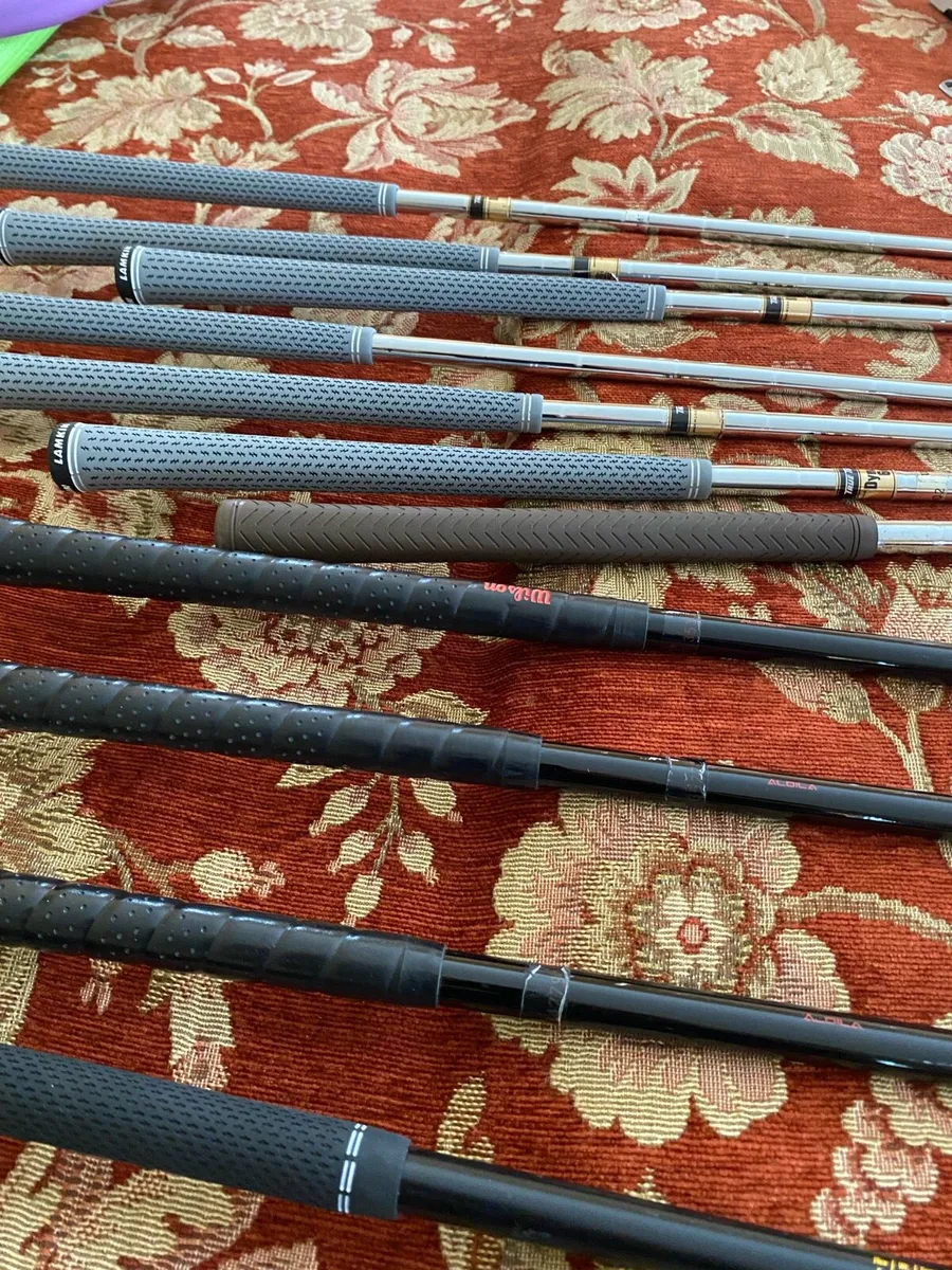 Full set Wilson golf clubs Driver/woods/irons - Image 4