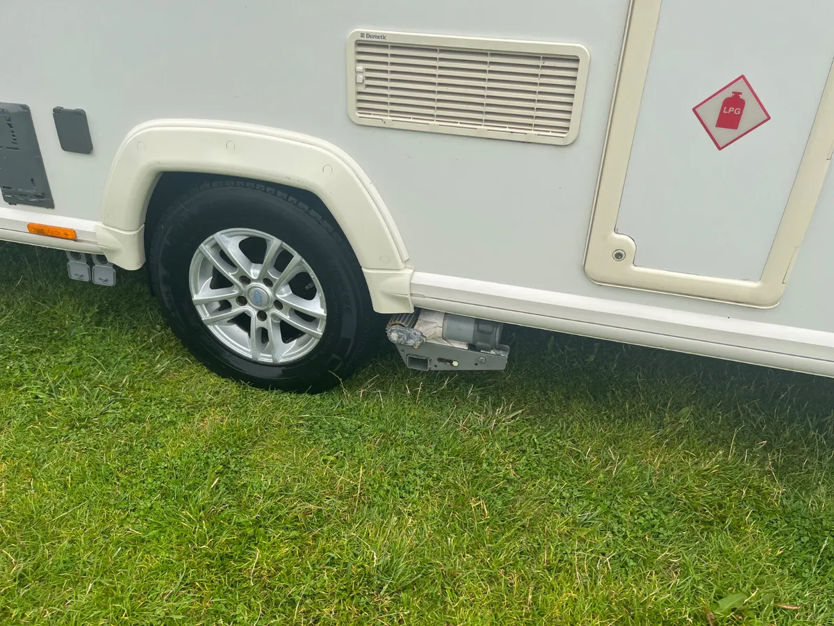 ✨STUNNING BAILEY PEGASUS 4 BERTH FIXED BED✨ - Image 4