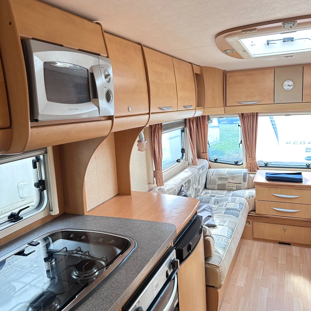 ✨STUNNING BAILEY SENATOR TRIPPLE BUNKBED 6 BERTH✨ - Image 4